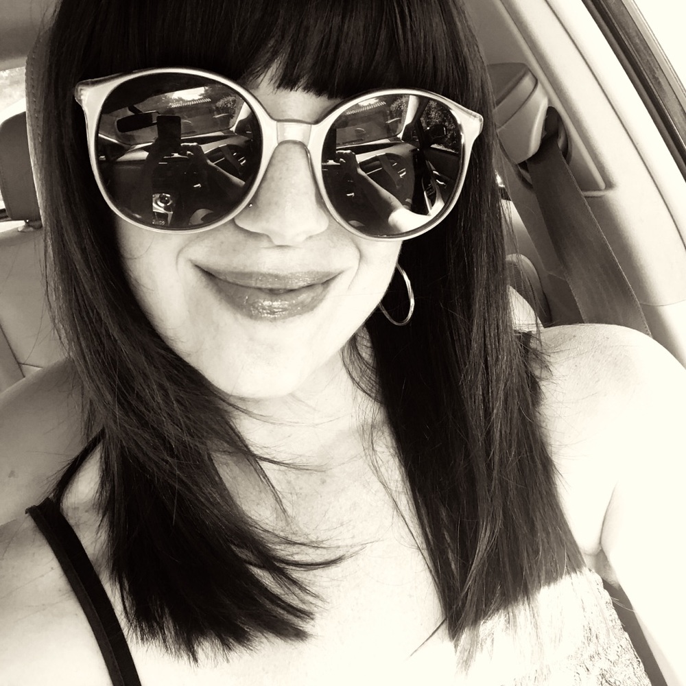 Meet your Posher, Leslie